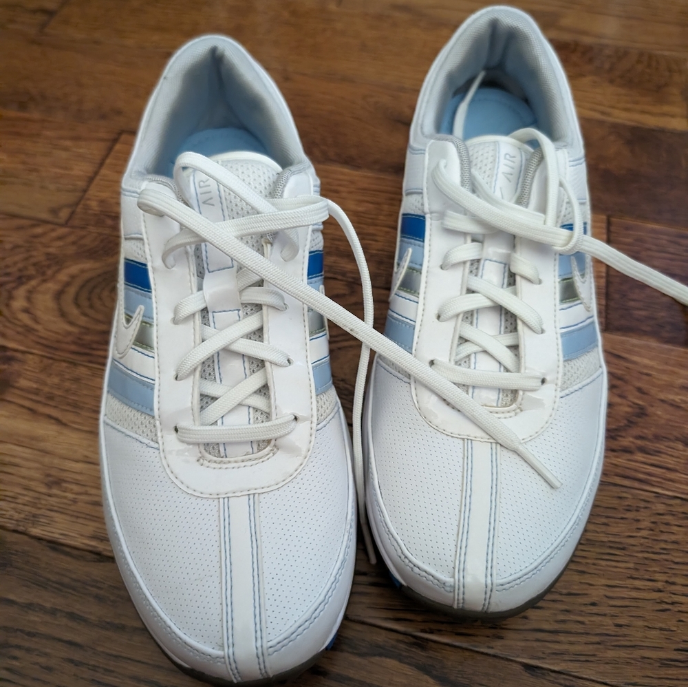 Nike Air golf shoes